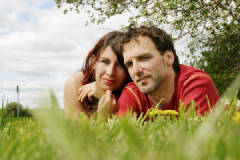 coupleongrass.jpg
